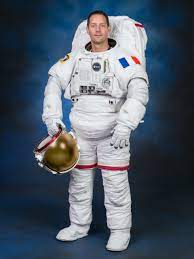 Astronaut selection deadline extended ⬅. Esa Esa Astronaut Thomas Pesquet In The Us Spacewalk Suit