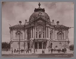 Régi nincs mobilja, és sok mindenben meghazudtolja fiatal korát. File Theater Vigszinhaz In Budapest Boedapest Vigszinhaz Titel Op Object Rp F F15998 Jpg Wikimedia Commons