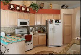 Bold color can be a wide range of shades. Backsplash Painting Kitchen Cabinets White Modern Kitchen Paint Best Kitchen Colors