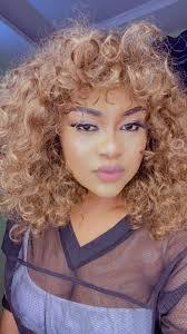 Laurie Rabideau's Instagram, Twitter & Facebook