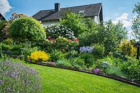 Sie soll möglichst alle zonen gut verbinden, allerdings nicht so zahlreich sein, dass ihr. Garten Mit Hanglage 3 Gestaltungstipps
