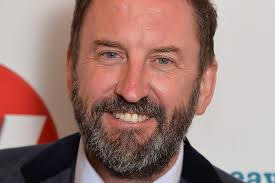 Lee Mack talks about Allen Carr's Easyway
