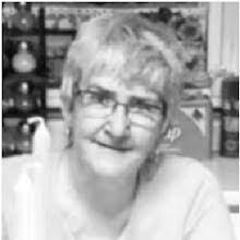 Leslie Fleet's Instagram, Twitter & Facebook