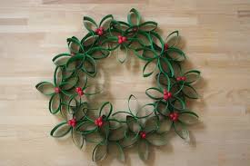 Go Green 5 Diy Christmas Decorations Using Recycling Materials Christmas Wreaths Diy Christmas Diy Christmas Wreaths