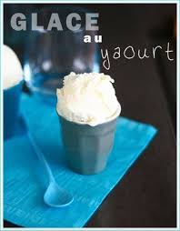 Glace Au Yaourt Comme Chez Le Glacier Recette Ptitchef Recette Recette Glace Gateau Creme Glacee Recette
