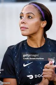 1,723 Sydney Leroux Photos & High Res Pictures