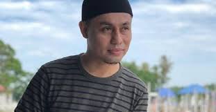 Последние твиты от pu azman dari asia (@azmanpu). Panggil Isteri Ibu Mama Ummi Jatuh Hukum Zihar Ini Penjelasan Pu Azman
