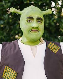 MEET THE CAST: Shrek- Xander Foote Fiona- Raleigh Risser Donkey- Kingston  Trice Lord Farquaad- Aidan Smith Dragon- Faith Dengate Young Fiona- Ali Lee  Teen Fiona- Sophia Reeves