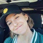 Alena Shafer's Instagram, Twitter & Facebook