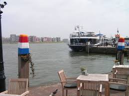 The cheapest way to get from dordrecht to kolding costs only 823 kr, and the quickest way takes just 6 hours. Bild Alles Ist Recht In Dordrecht Zu Altstadt Dordredcht In Dordrecht