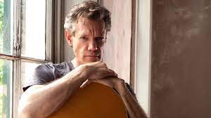 One of the key members of the new traditionalists during the '80s, with a style and delivery that remained faithful to pure country. Randy Travis Wallpapers Wallpaper Cave