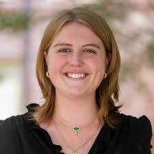 Dora Berg's Instagram, Twitter & Facebook