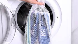 Second, many whites are under garments, which should be washed in hot water for sanitary purposes. Cvufhp80n44nzm