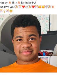 Elizabeth Crawford (@SophieC01839494)