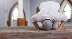 Rukuk merupakan rukun salat yang apabila ditinggalkan baik sengaja ataupun tidak ketika salat maka salatnya batal. Ini Kesilapan Dalam Solat Yang Kita Tak Sedar Lakukan Baca 10 Perkara Ini Keluarga