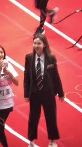 Meanwhile, yeri is to attempt acting in her first work mint condition, which will be aired on the 3rd through tvn's drama stage 2021. Yeri Casually Walked Past Nayeon Grabbed Her Butt So Hard That Nayeon Fell And Walked Away Like Nothing Happened Twicemedia
