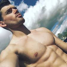 Future is looking bright for these beautiful faces 😍 Christopher Hopkins  for #MensFitnessMonday 🏋🏻‍♀️ &Ciara Hurst as our #MondayMuse❤️  #DanielHoffAgency #NYC #Stunning #Gorgeous #Actors #Models #Fit  #MondayMotivation