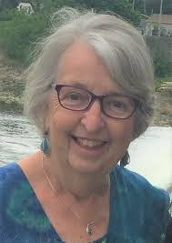 Lesley Lambert's Instagram, Twitter & Facebook