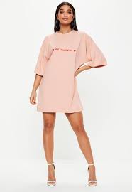 Missguided Pink Oversized Short Sleeve Slogan T Shirt Dress Teenage Fashion Outfits Tee Dress Outfit Tshirt Outfits A plain white t shirt is a wardrobe staple, whether you want oversized or fitted, these are the best women's tees from asos, zara and nasty gal. pink oversized short sleeve slogan t