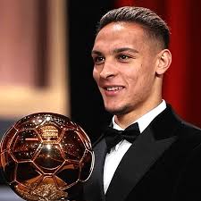 Who will win Bench d'or this season? : r/soccercirclejerk