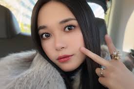 Imcherryblossom masturbating shes extremely petite but has