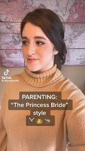 Carrie Staton's Instagram, Twitter & Facebook