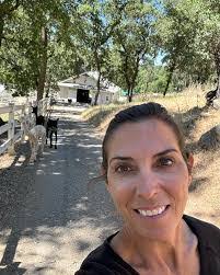 Shalon Smith's Instagram, Twitter & Facebook