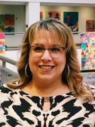 Lisa Mesi's Instagram, Twitter & Facebook