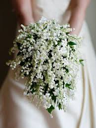 The people of great britain greatly appreciated the flower for its simplistic aesthetic as well as the beautiful meaning of everlasting love and thus it was widely used for wedding bouquets since the victorian era. 23 Baby S Breath Wedding Decor Ideas Classy And Romantic