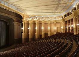 Budapest Bug Bayreuth Wagner Opera House