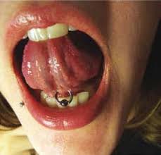 Zungenpiercing Die Gepiercte Zunge Piercing Com