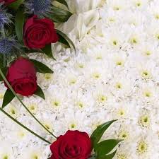 Aug 25, 2021 · red and white floor basket $84.95. Classic White Heart With Red Roses