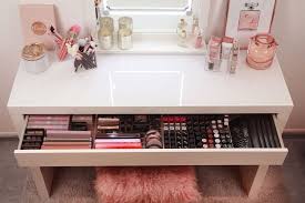Lovely Lips Acrylic Makeup Organizer Shop Online Www Tidy Ups Com Tidyups Organizer Organization Ikea Alex Drawers Malm Dressing Table Ikea Alex