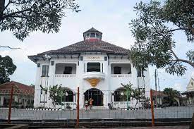 Film gedung juang tambun bekasi dokumen 2016 di buat oleh talid galinggang (tagawiku) infomasi tentang film ini. Terowongan Gedung Juang 45 Dan Stasiun Tambun Segera Jadi Akses Wisata Okezone Travel
