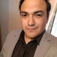 60+ perfiles de «Rafael Corral»