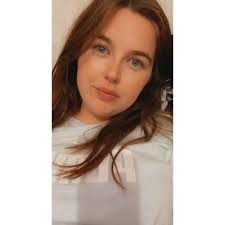 Vicky Louise Dobson (@dobson_vicky)