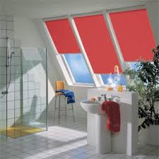 Wohnraumdachfenster lassen sich mit nützlichem zubehör ergänzen, sei es beim erstkauf oder als nachrüstung. Rollos Passend Fur Roto Dachfenster Kaufen Sundiscount