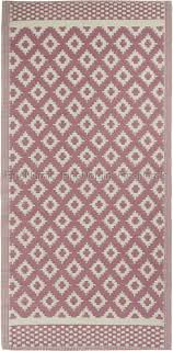 La alfombra de la vieja casa estaba gastada y raída. Ib Laursen Teppich Muster Recyclingplastik English Rose 90 X 180 Cm