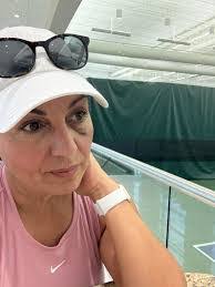 Julia Wingate's Instagram, Twitter & Facebook