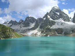 But we can give you more things to explore here rather than the age old routine things done by regular tourists. Tourist Places In Jammu And Kashmir Jammu And Kashmir Tourist Attractions Map