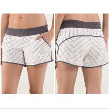 Lululemon Shake Break Short 4