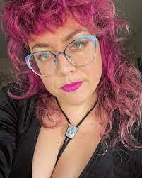 Melody Engle's Instagram, Twitter & Facebook