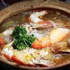 When business starts picking up, they decided to move to a proper restaurant at kuchai lama. Chinese In Kuchai Lama Travelopy