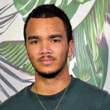 IUT de L a Ré U nion YEA RBOOK 202 2