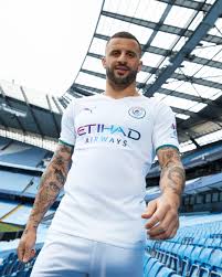 Manchester city f.c.) نادى كورة قدم انجليزي محترف موجود فى مانشستر انجلترا.بيلعب فى الدوري الانجليزي الممتاز لكورة القدم.اتئسس النادى فى سنة 1880 باسم سينت ماركس (st. Ø¨Ø§Ù„ØµÙˆØ± Ù…Ø§Ù†Ø´Ø³ØªØ± Ø³ÙŠØªÙŠ ÙŠØªØ­Ø¯Ù‰ Ø£Ø²Ù…Ø© Ø¹Ø§Ù„Ù…ÙŠØ© Ø¨Ù‚Ù…ÙŠØµÙ‡ Ø§Ù„Ø¬Ø¯ÙŠØ¯