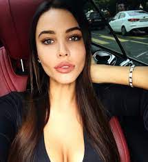 Родилась она в 1996 году в москве и жила с отцом и младшей сестрой. Instagram Reshetova I Timati Pomolvleny Zvezdy Womanhit Ru