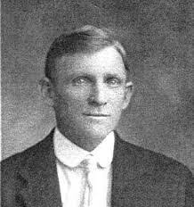 Andrew Amundsen's Instagram, Twitter & Facebook