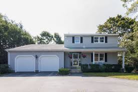 7 Greenbush Rd West Warwick Rhode Island Home For Sale Colonial Real Estate Mott And Chace Sotheby S Internationa West Warwick Home Buying Real Estate