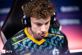 阔别十月RUSH替补加入PA参加比赛