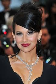 Find easy updos with a bun and tutorials for black braided updo styles. Black Updo Hairstyles Prom Hairstyles Cool